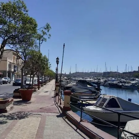 Modern Stylish Flat Near Valletta And Sliema!