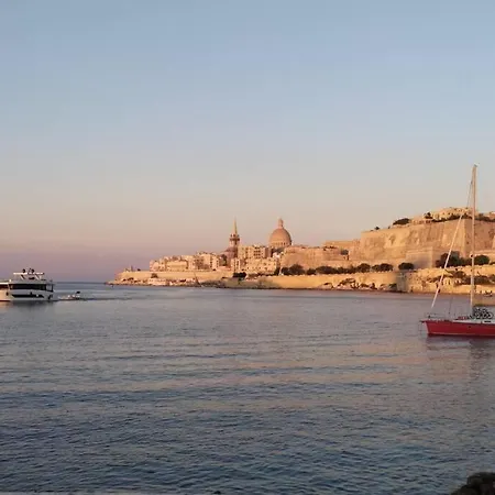 Modern Stylish Flat Near Valletta And Sliema! Мсида