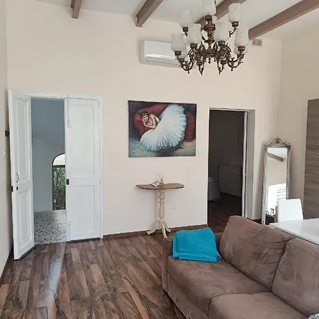 Modern Stylish Flat Near Valletta And Sliema!